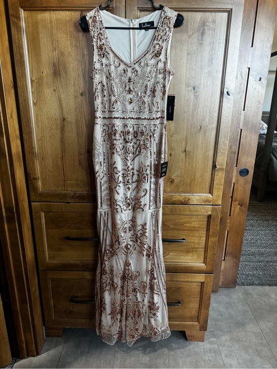 Lulus Dresses & Skirts - Lulu's Blush Champagne Sequin V-Neck Prom/Gala Dress